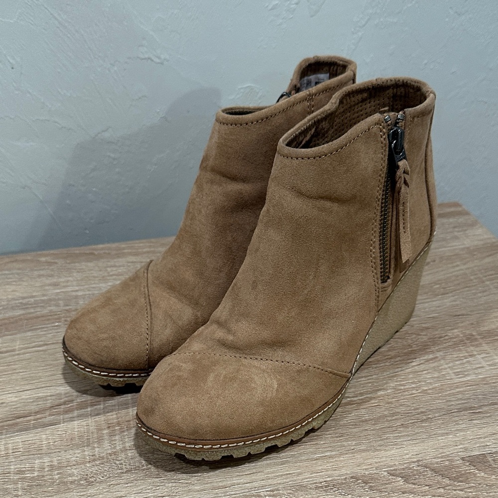 Toms Brown Suede Ankle Booties